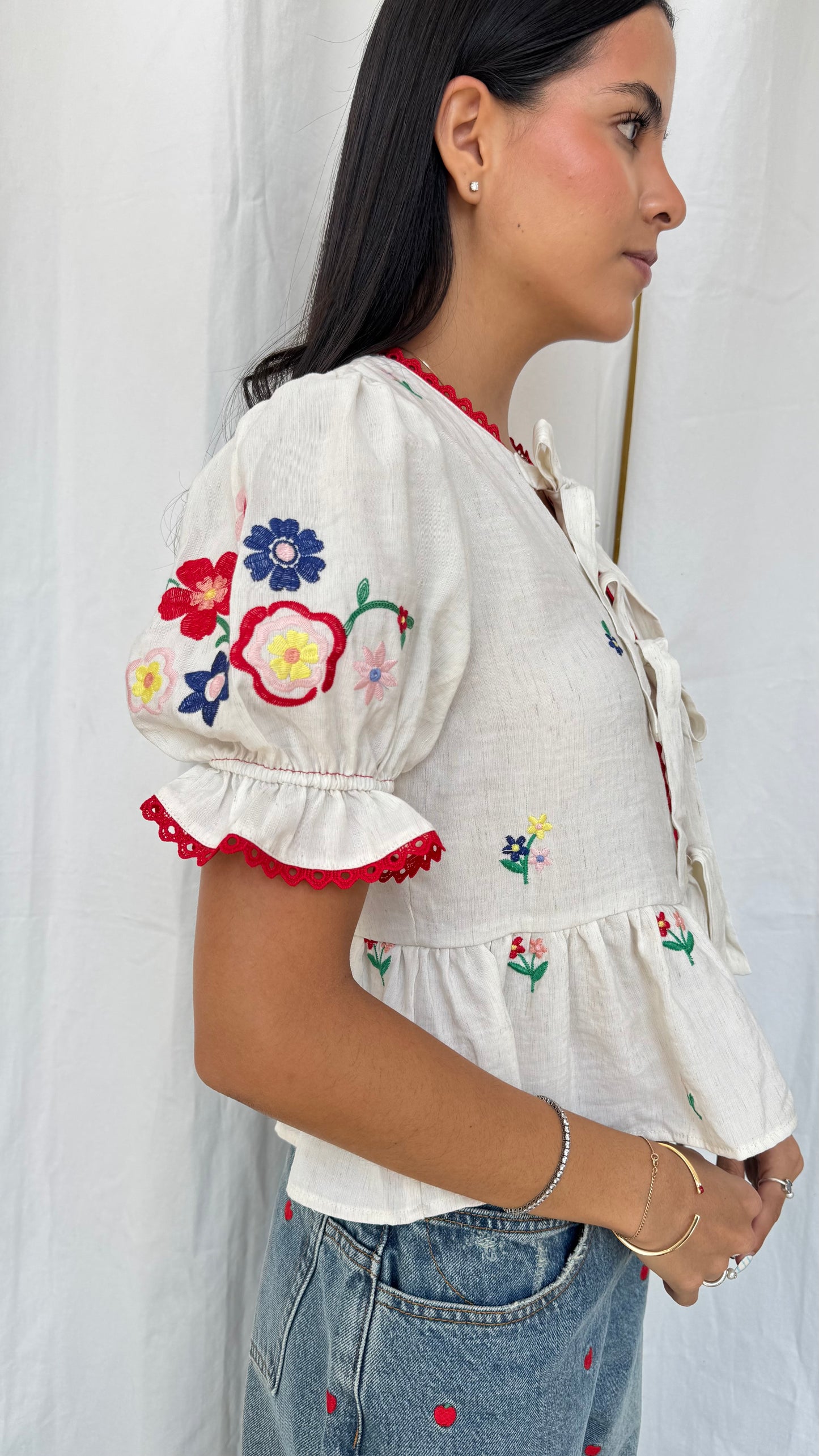 Top Ivory