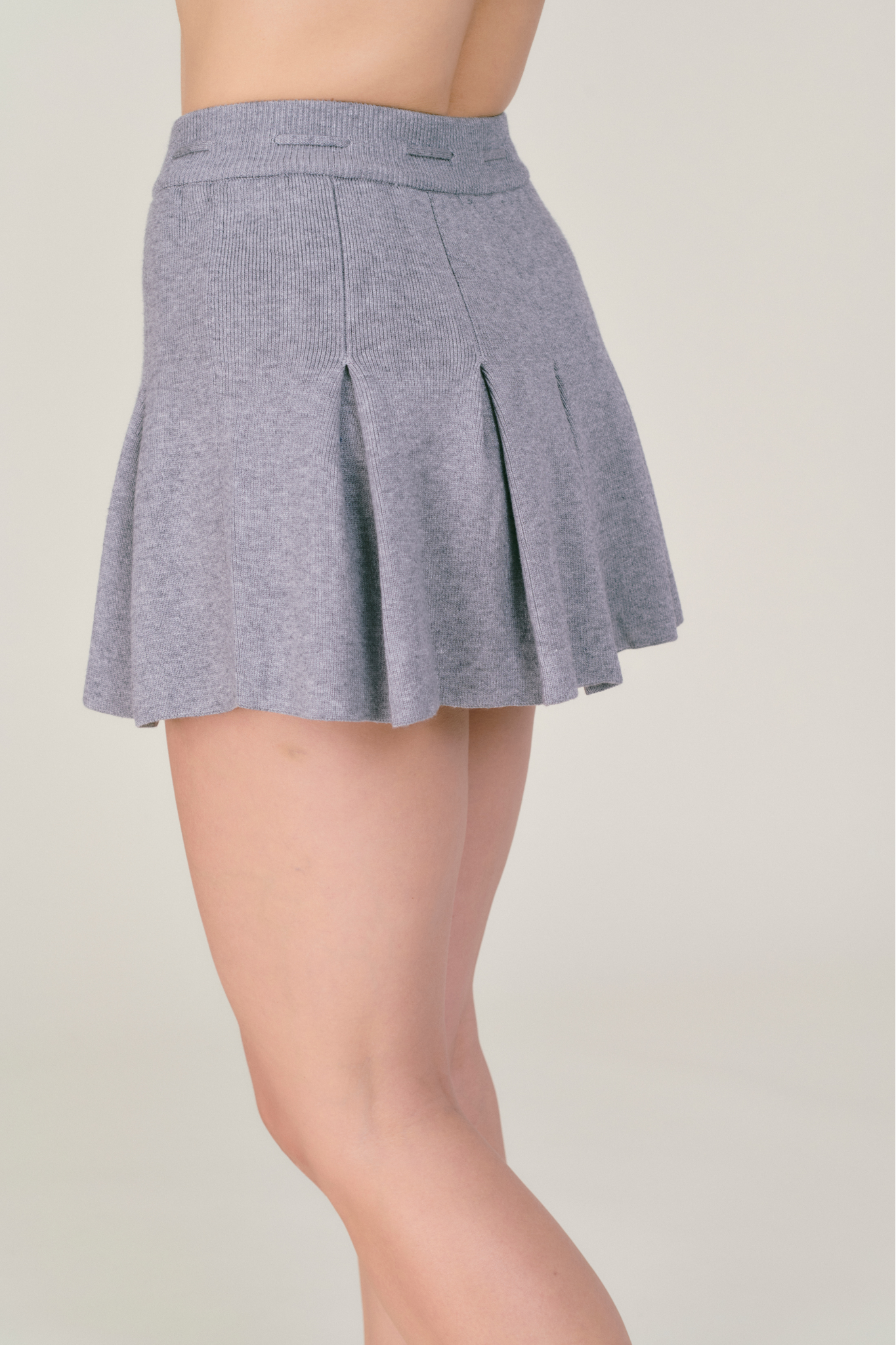 MINI FALDA PUNTO GRIS