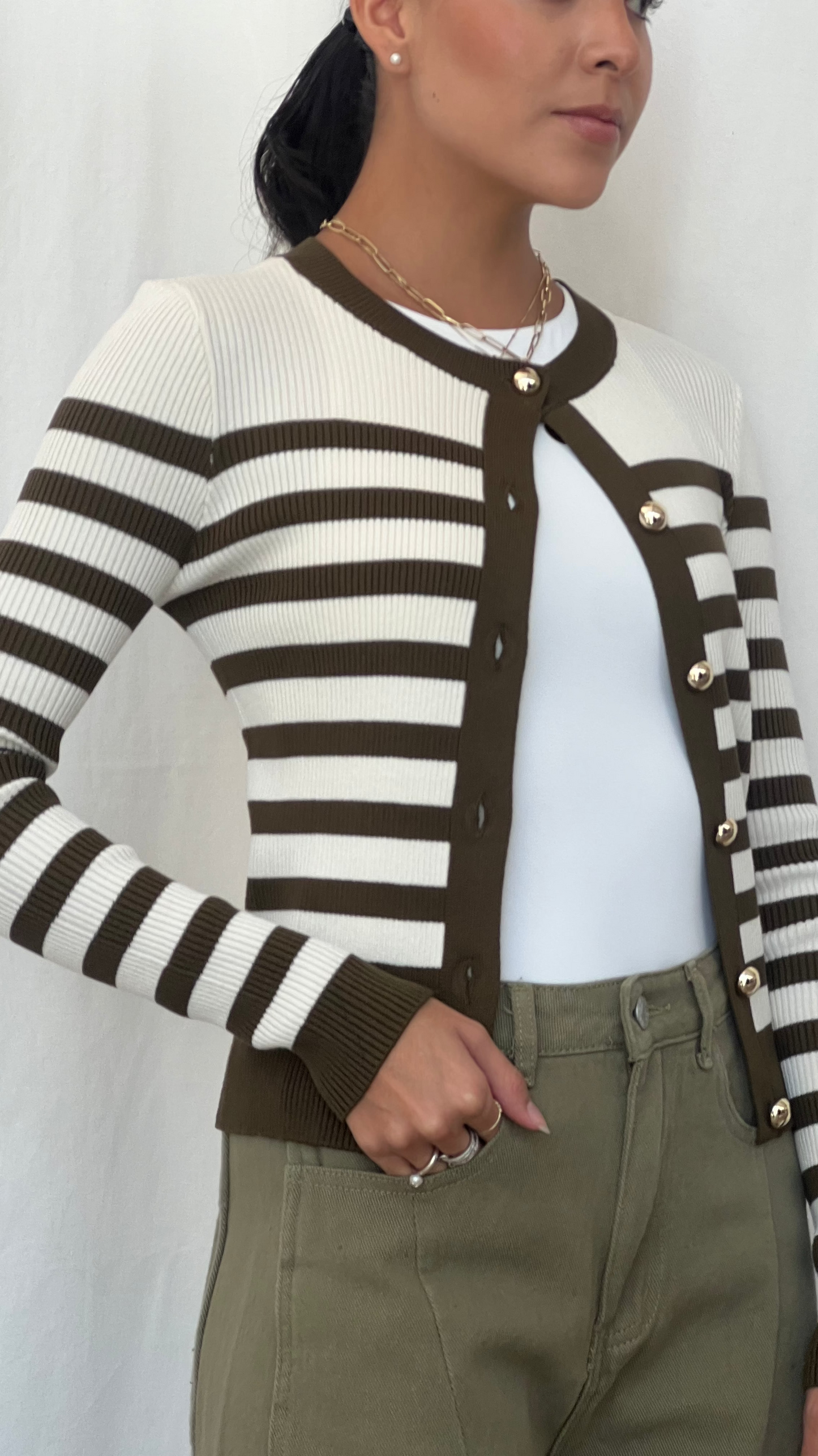 Cardigan a rayas verde y blanco