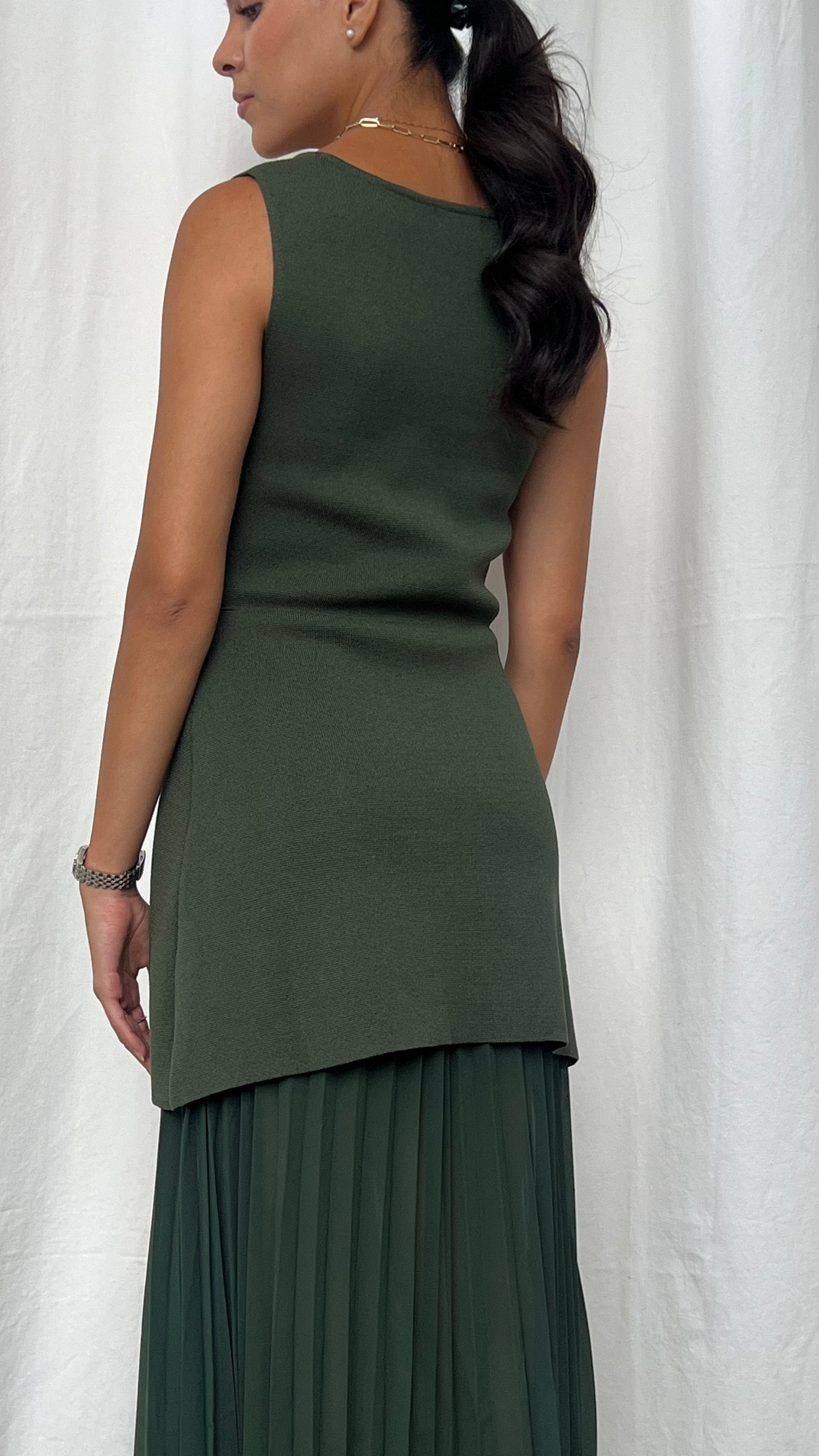 Vestido midi con transparencia en verde