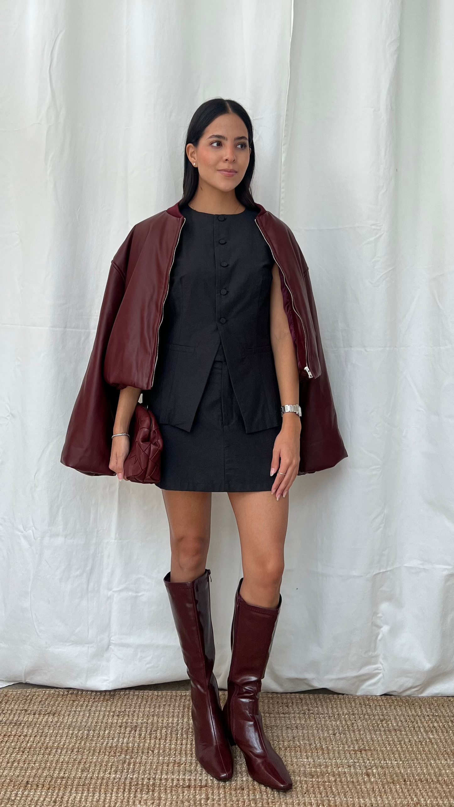 Set de chaleco y falda gris