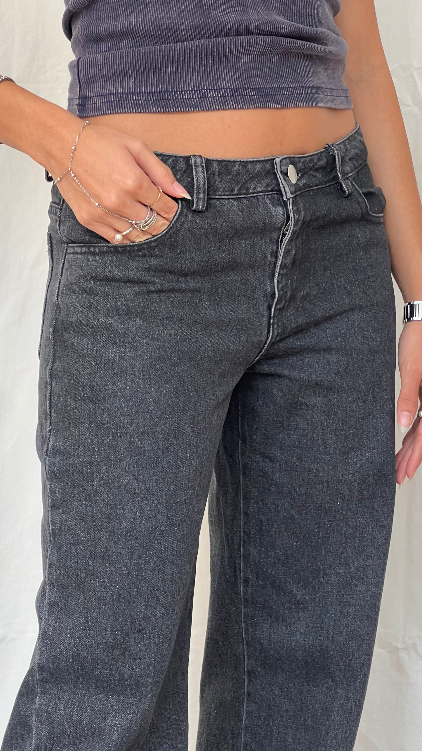 Pantalón dark denim recto