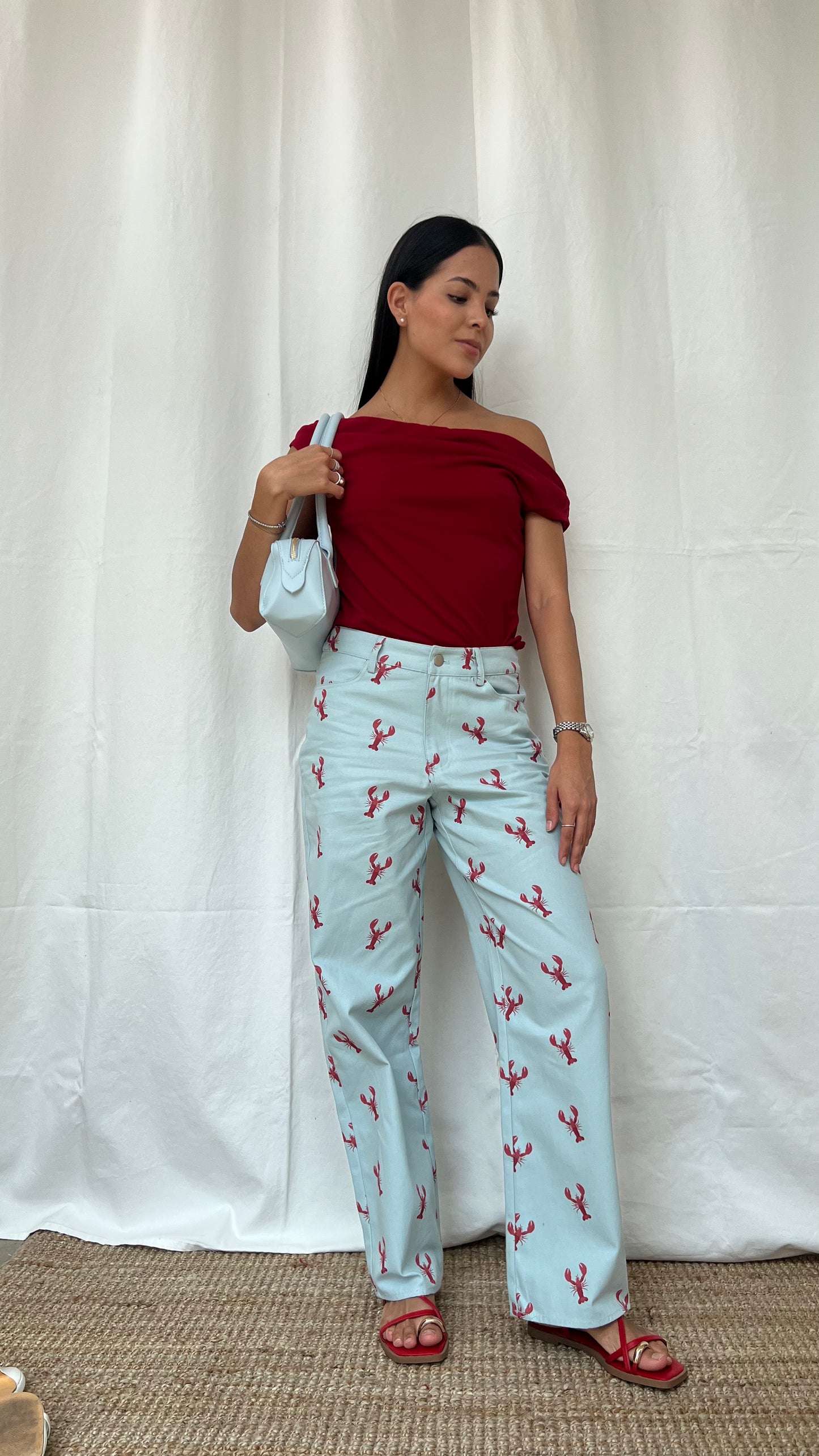 Jeans baby blue con estampado de langostas