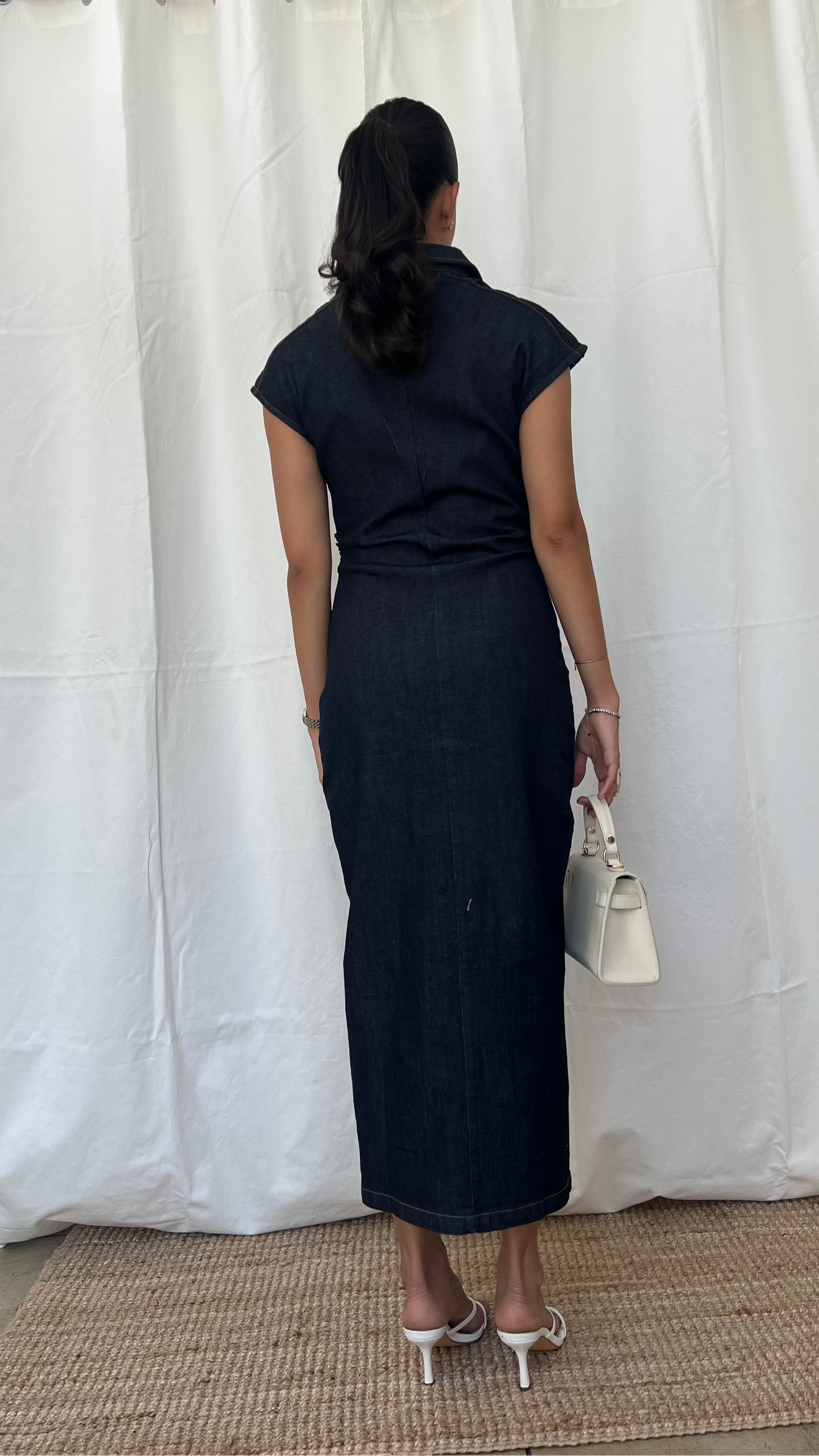 Vestido midi sin mangas denim