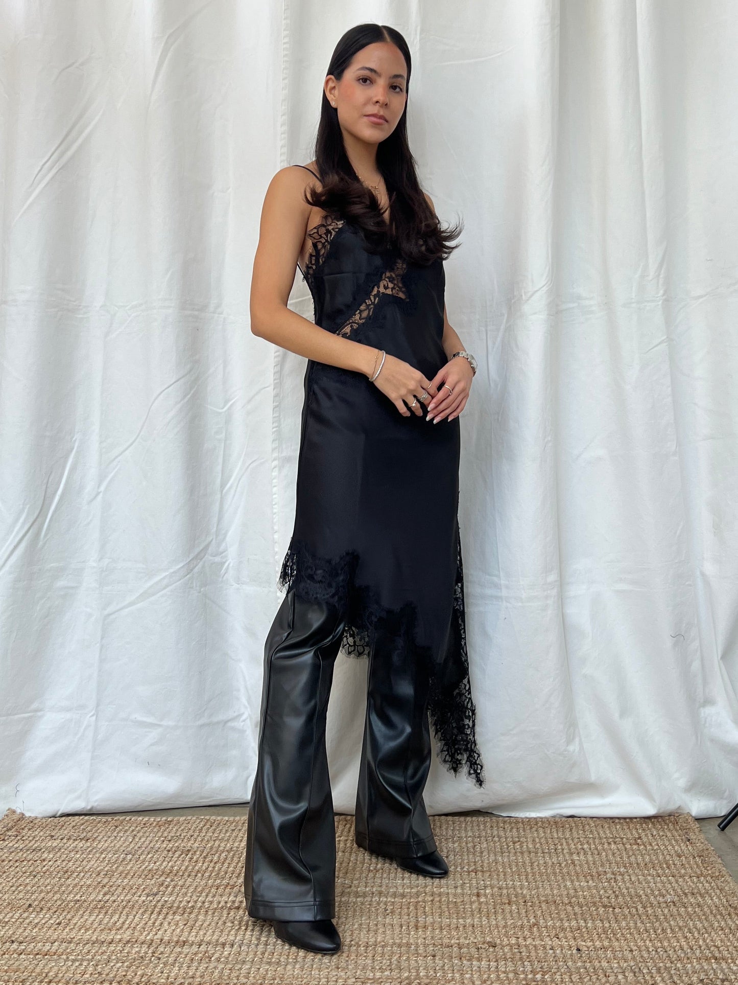 Vestido satin encaje