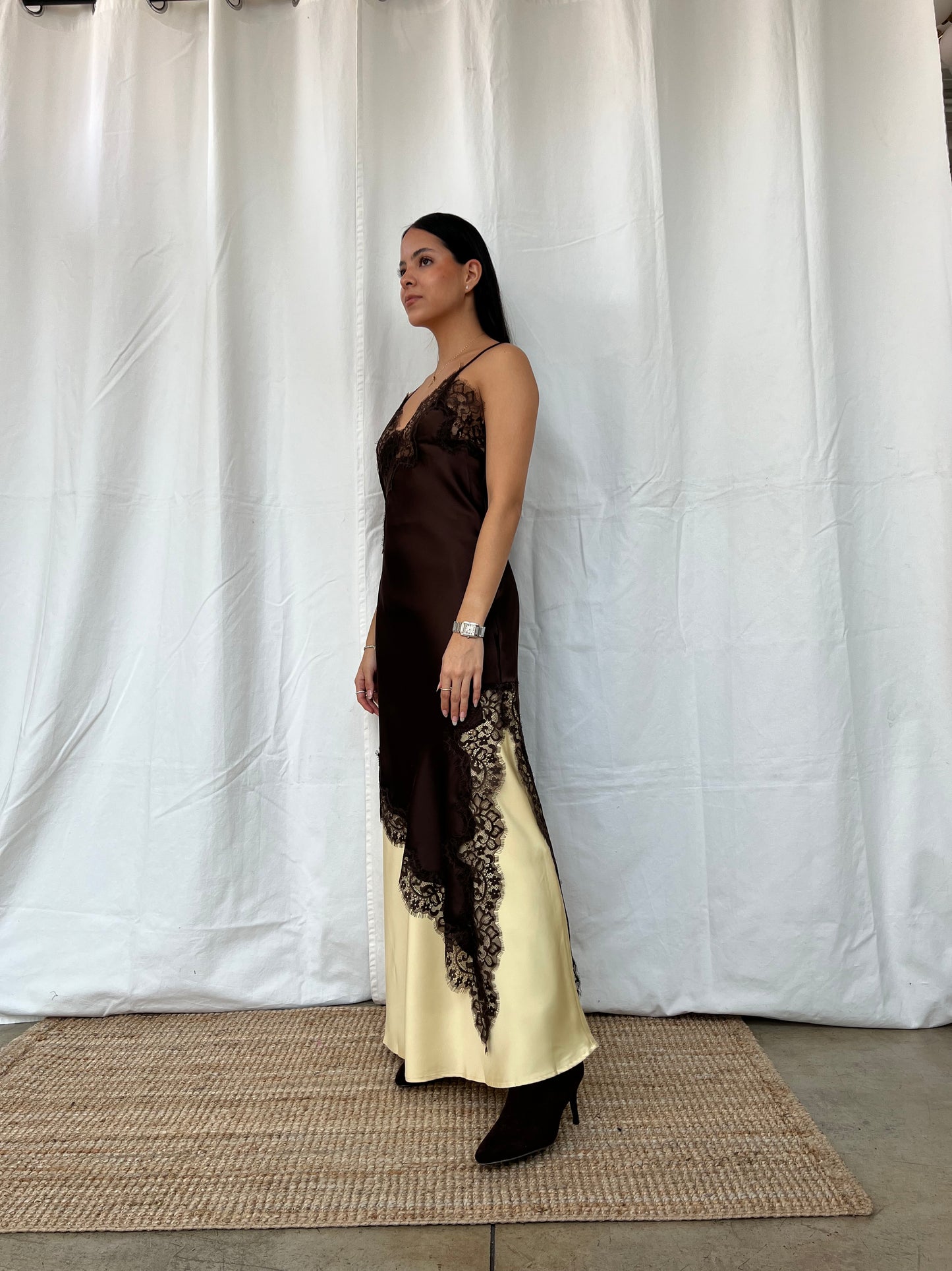 Vestido satin encaje