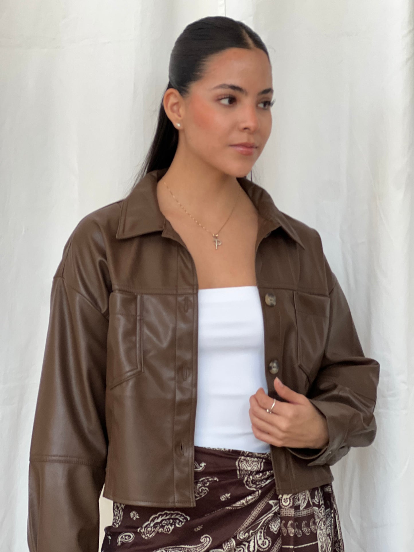 Chamarra tipo piel café