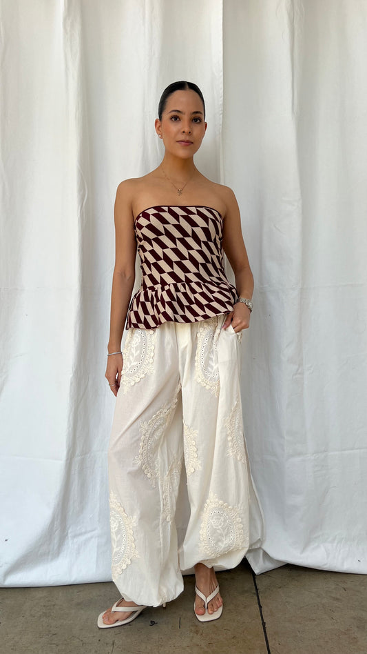 Pantalon encaje beige