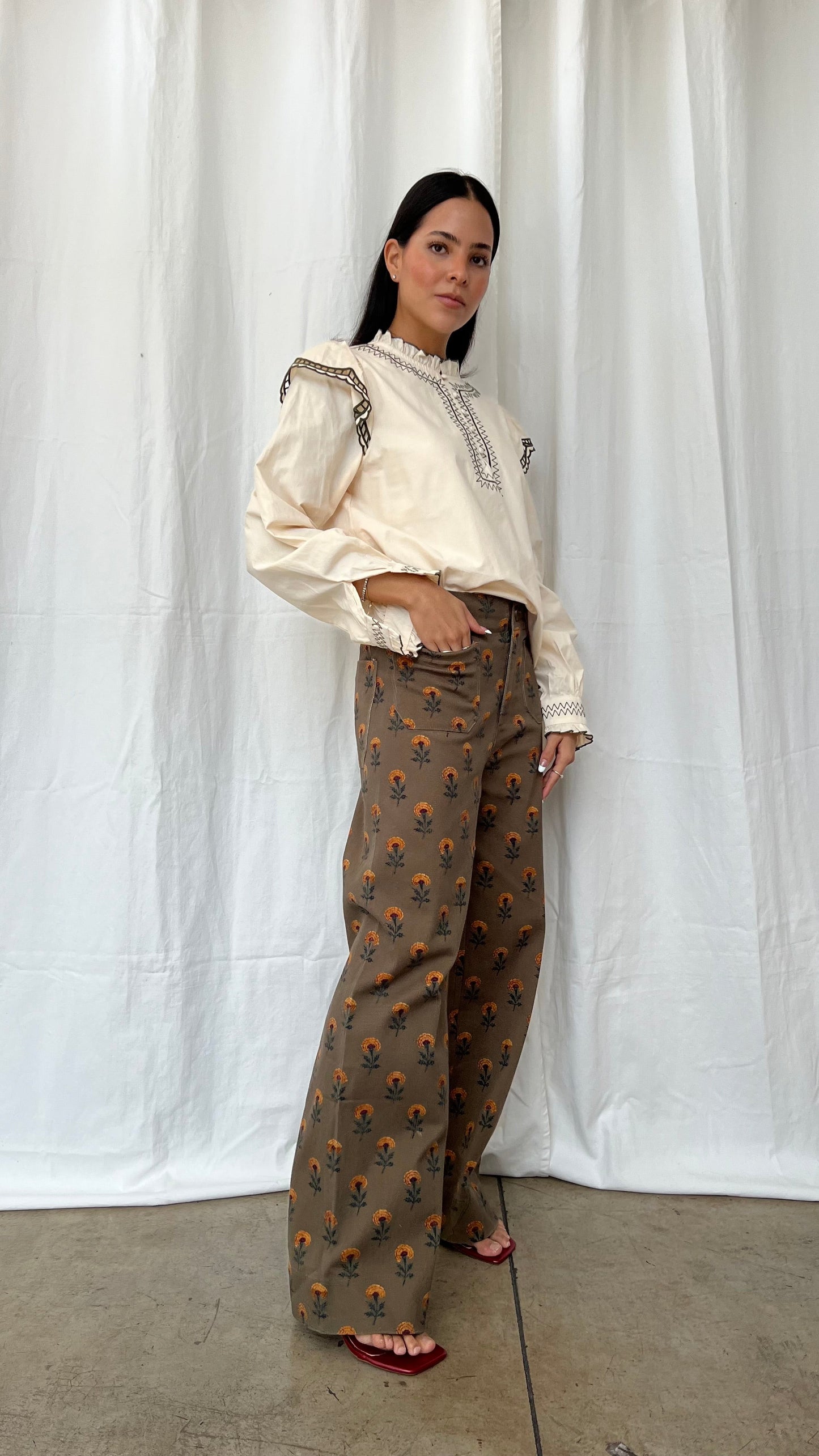 Pantalón floral olivo