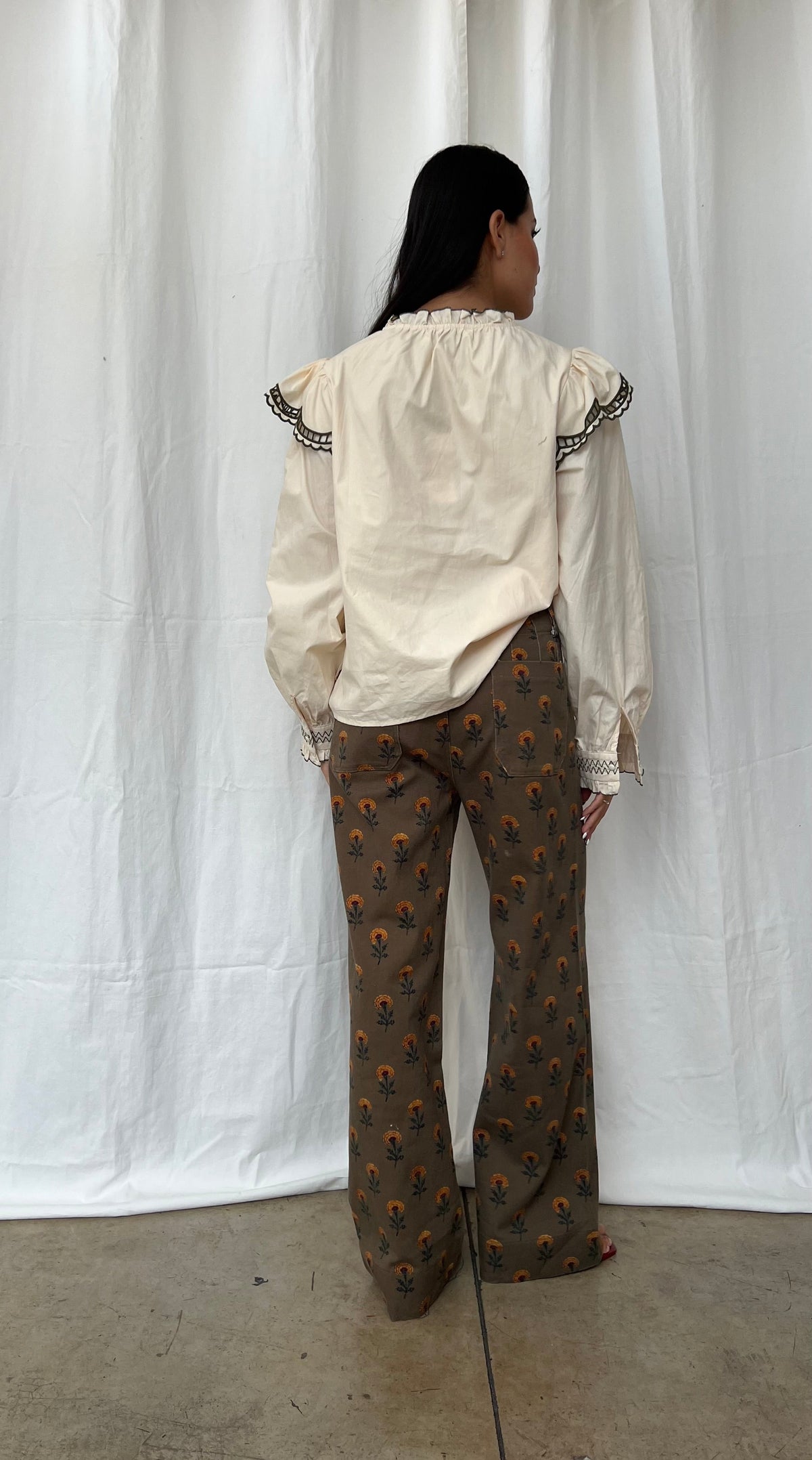 Pantalón floral olivo