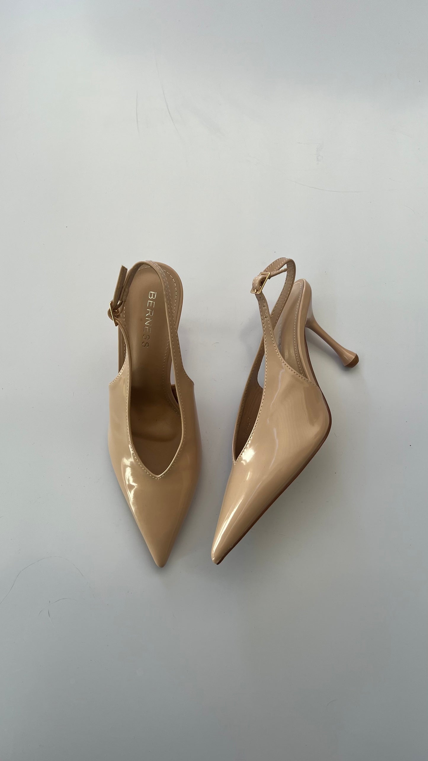 Tacón beige