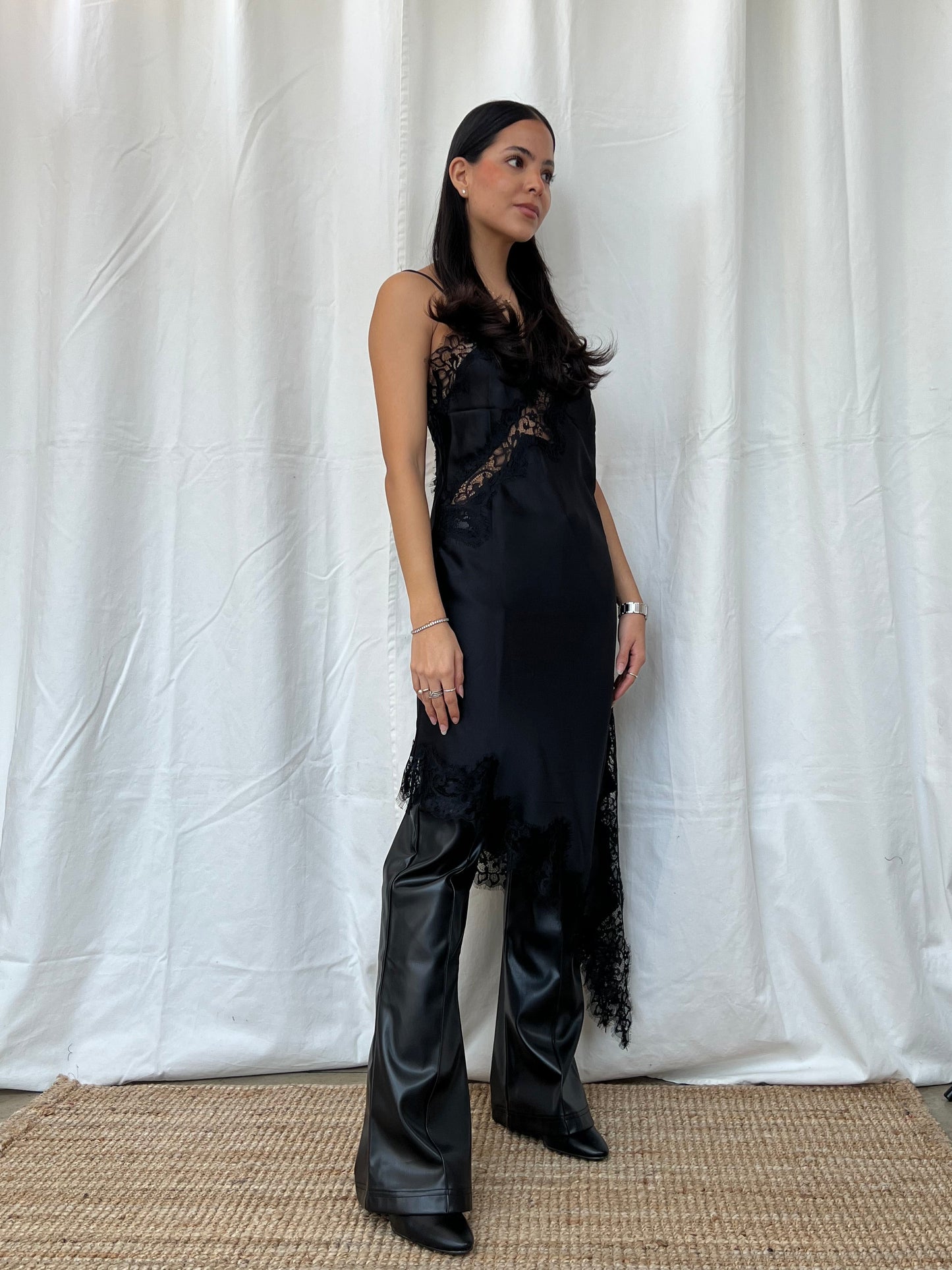 Vestido satin encaje