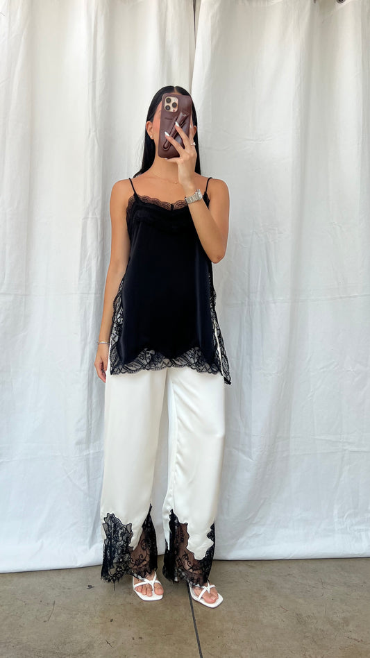 Top satin con encaje