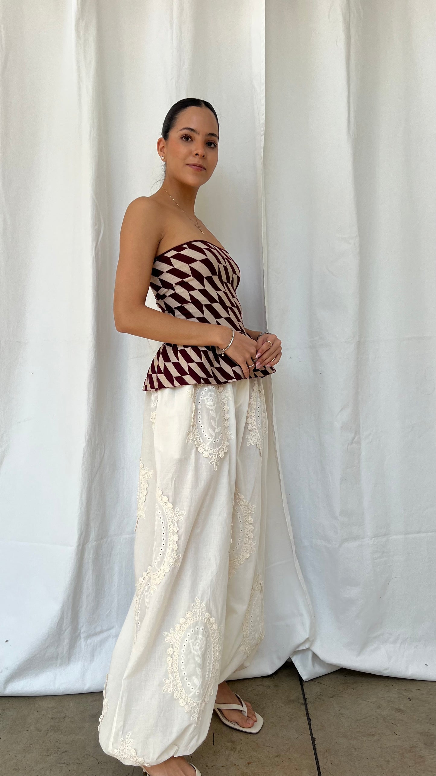 Pantalon encaje beige