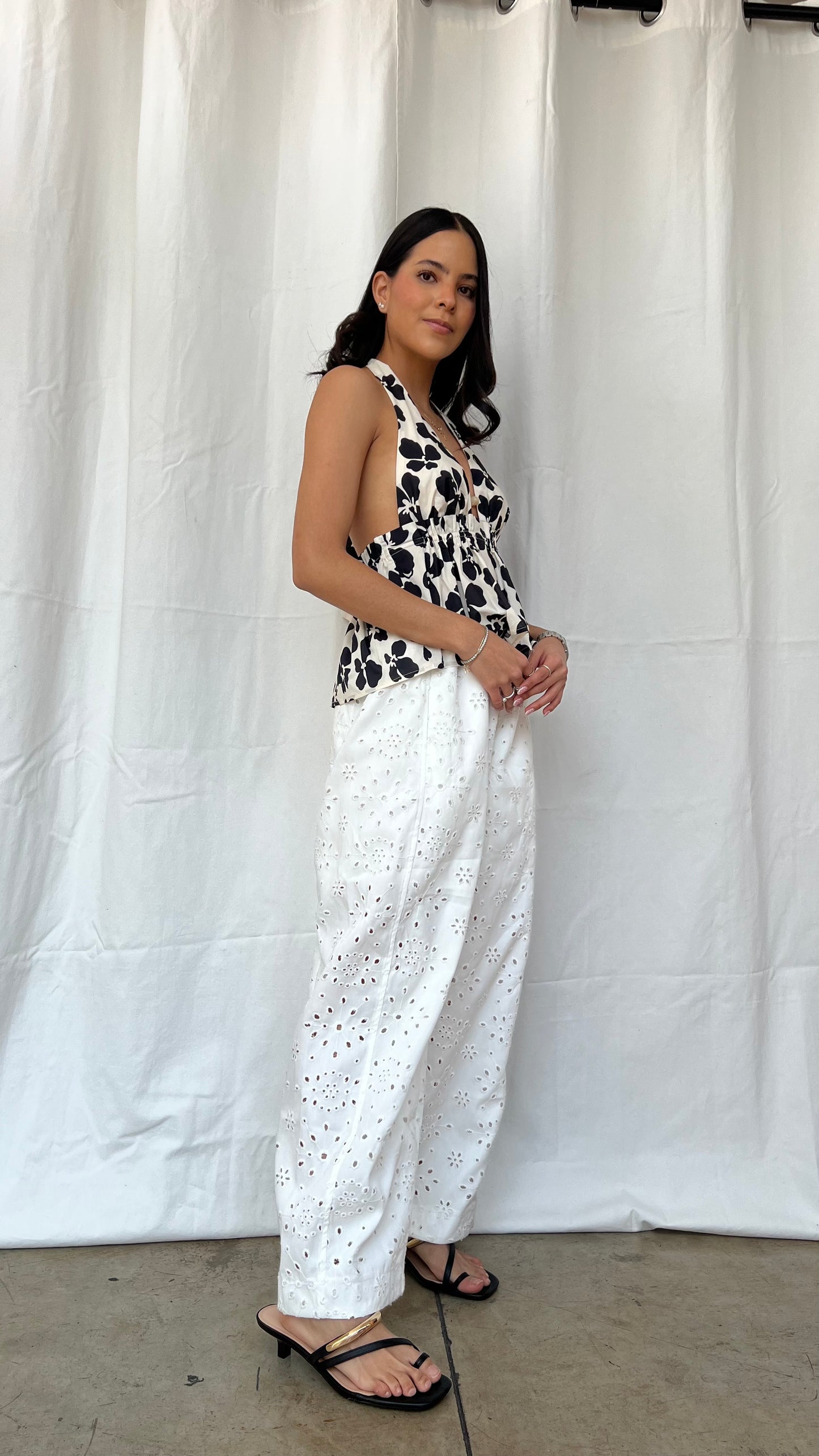 Pantalón encaje blanco