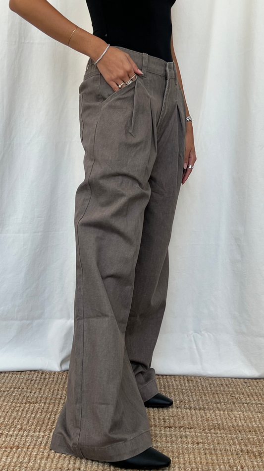 Jeans denim gris