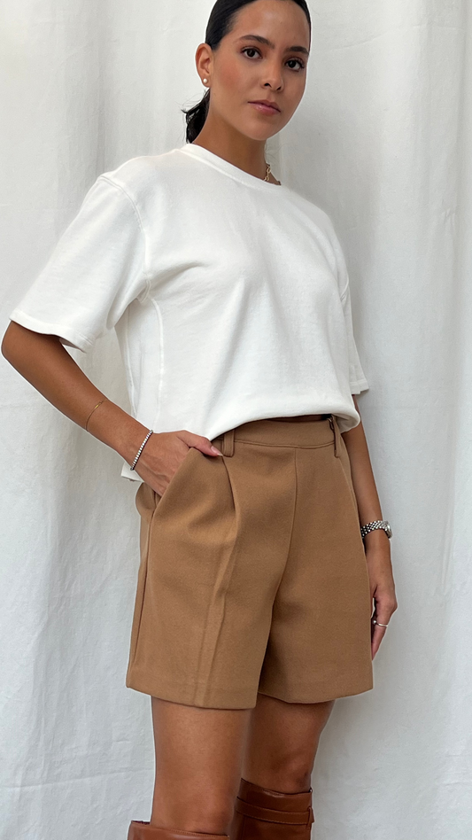 Short tipo lana de camel