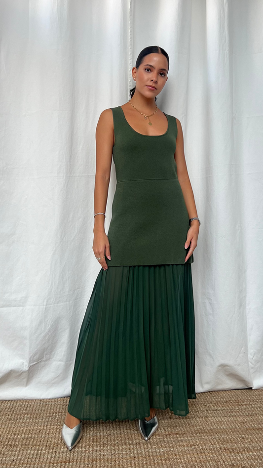 Vestido midi con transparencia en verde
