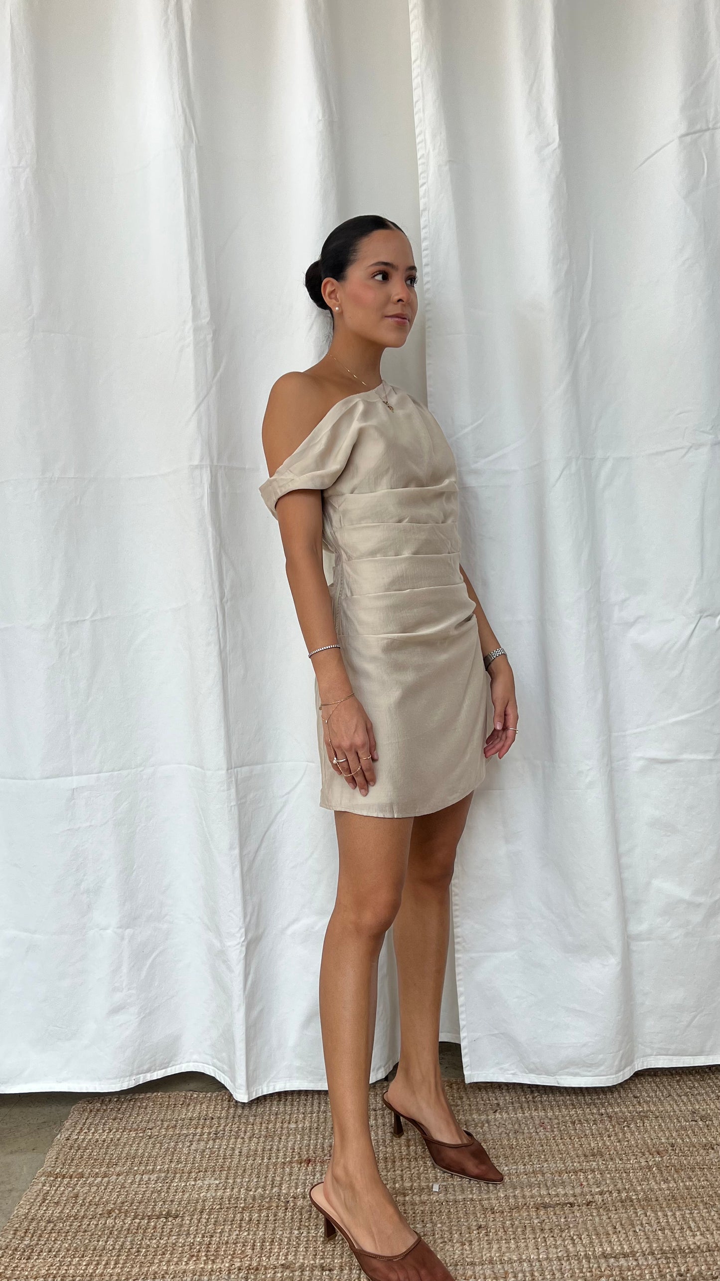 Vestido Drapeado Taupe