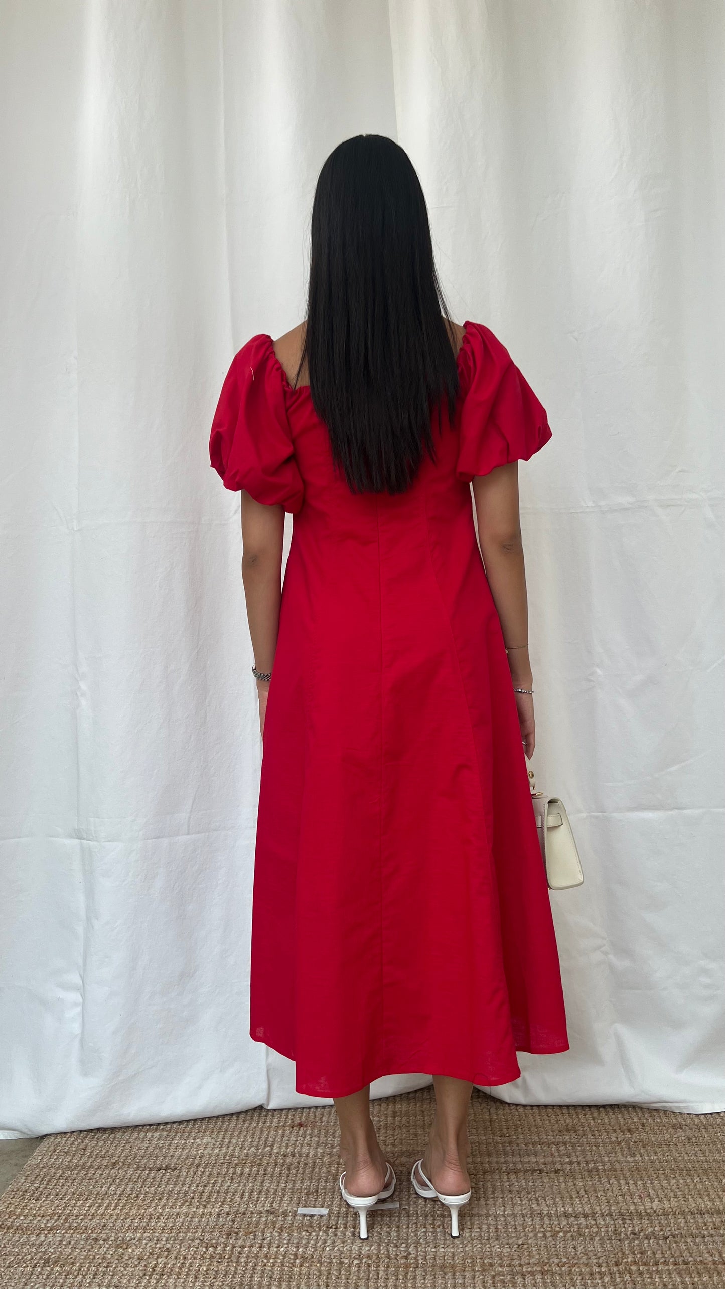 Vestido con manga globo en rojo