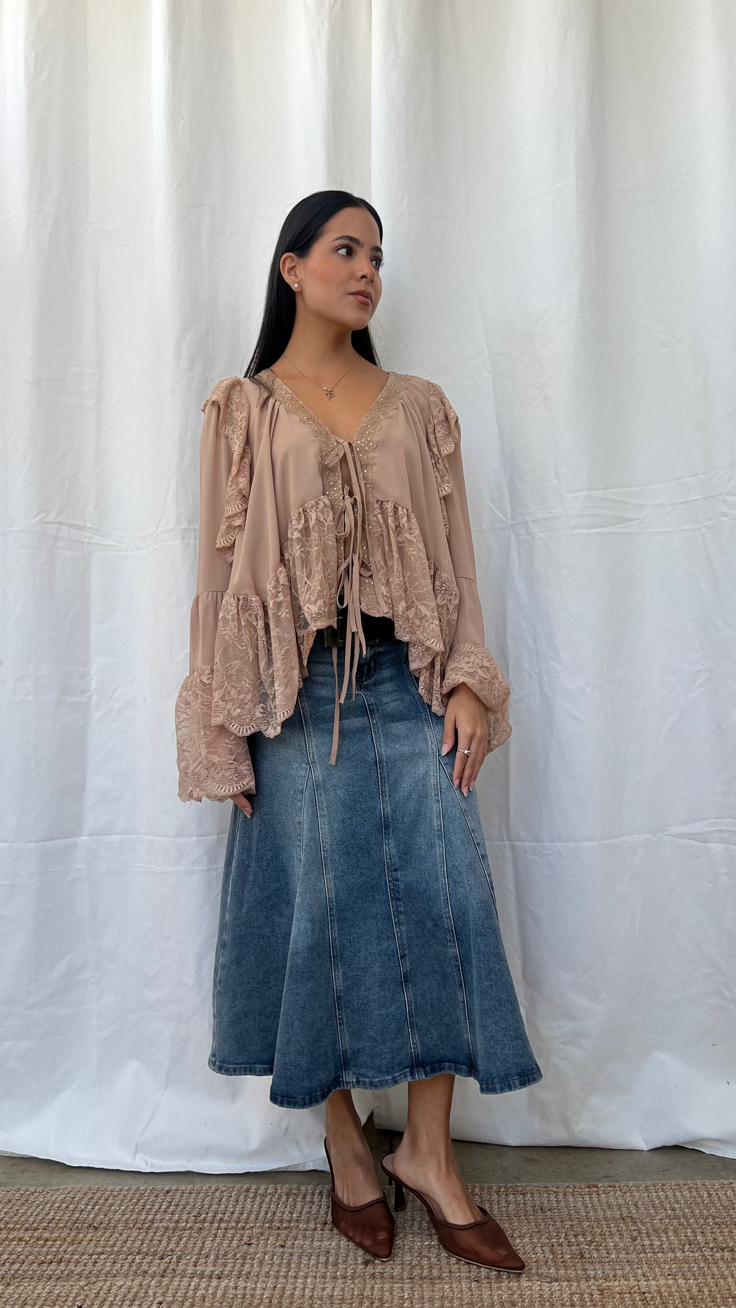Blusa estilo boho con olanes baby pink