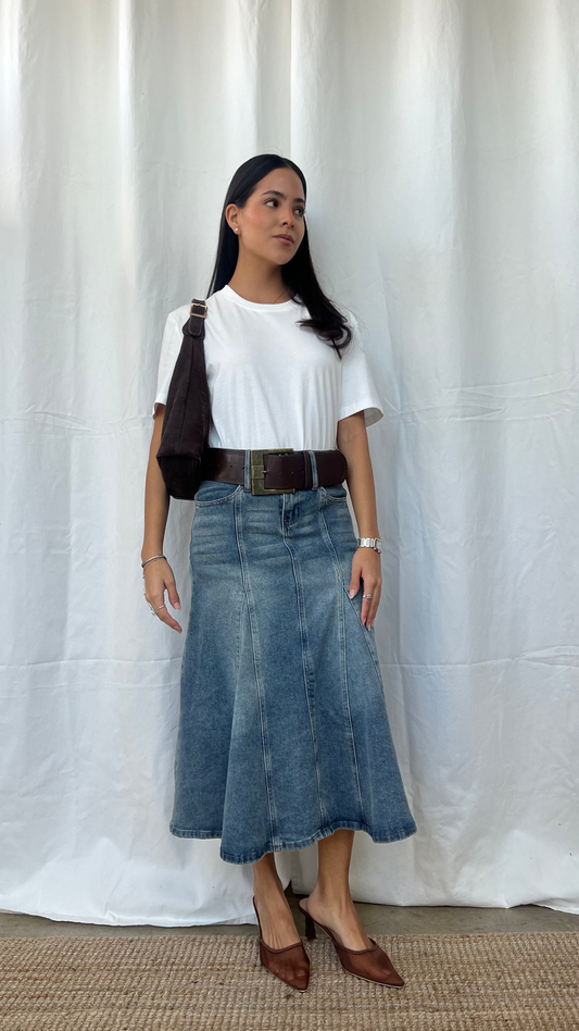 Falda midi en corte A denim