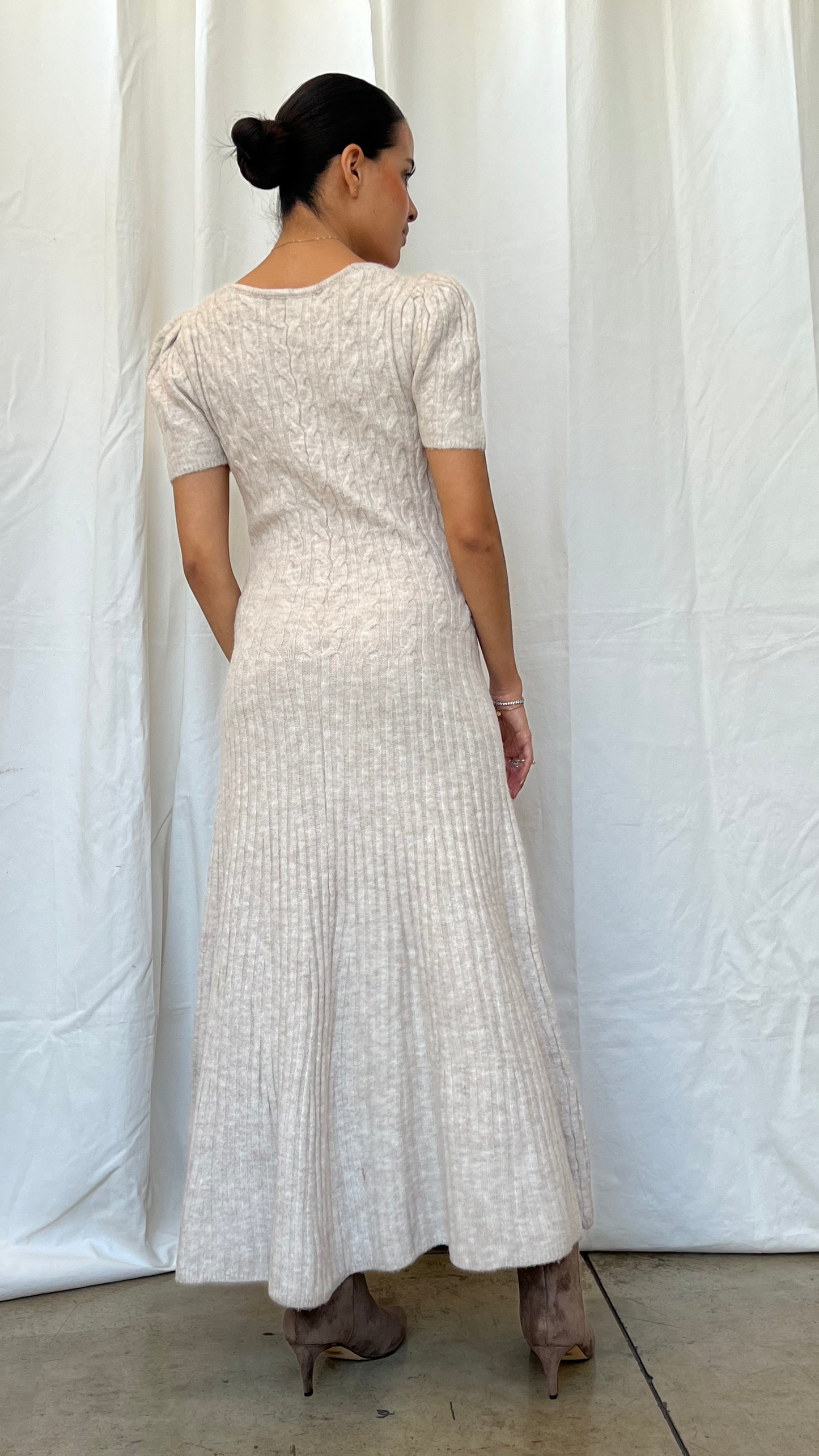 Vestido de punto beige