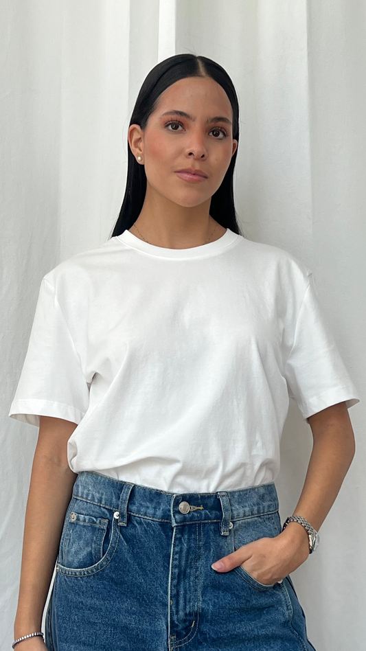 camiseta blanca de algodón