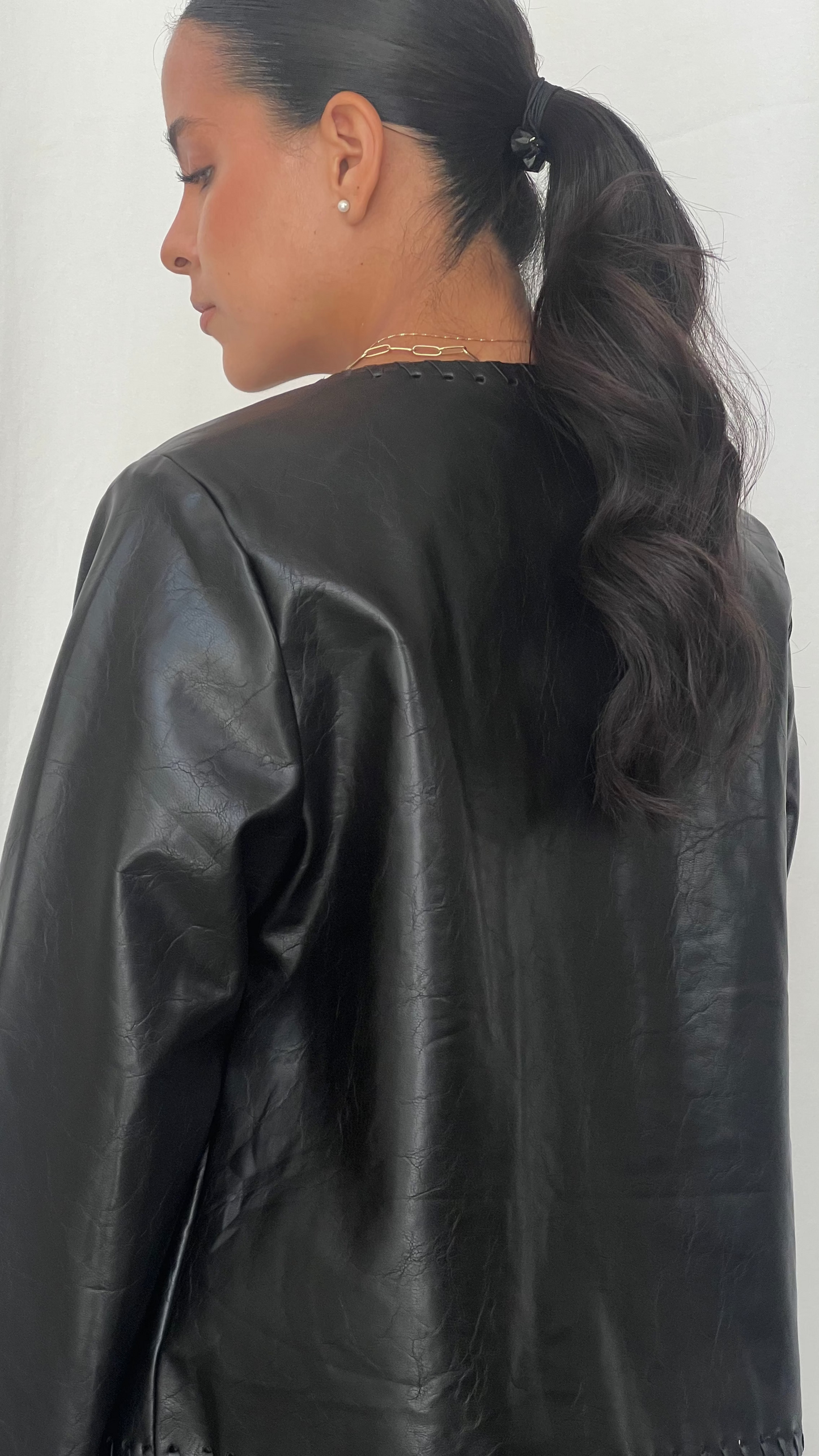 Chaqueta vinipiel negra
